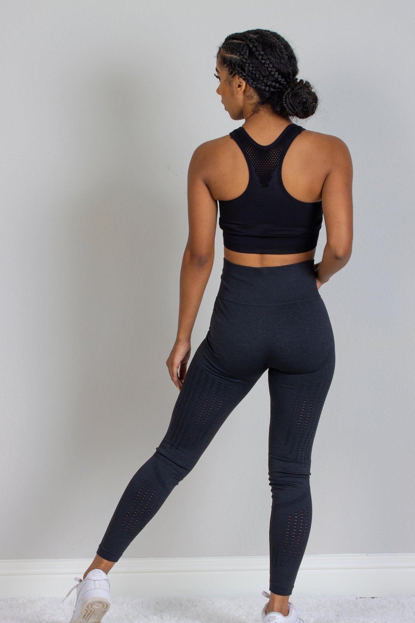 RIHANA SPORTS BRA BLACK